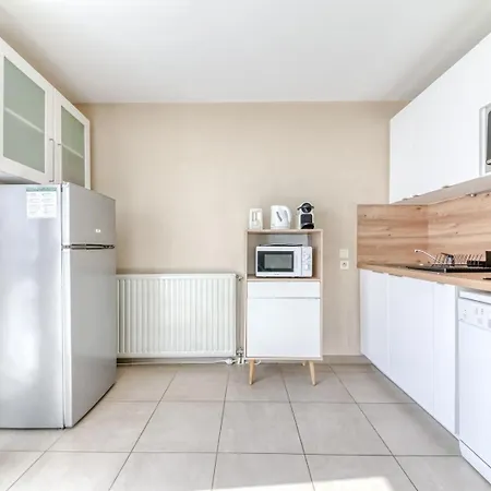 Guestready - Sleek & Sunny Comfort Near The Tram *