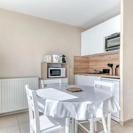 Guestready - Sleek & Sunny Comfort Near The Tram ליון