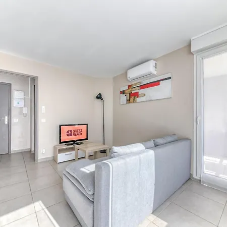 Apartment Guestready - Sleek & Sunny Comfort Near The Tram
