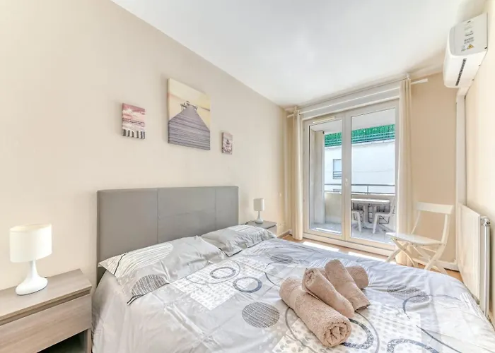 Guestready - Sleek & Sunny Comfort Near The Tram 公寓 *