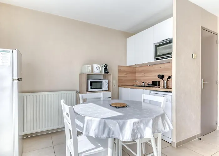 Guestready - Sleek & Sunny Comfort Near The Tram 里昂